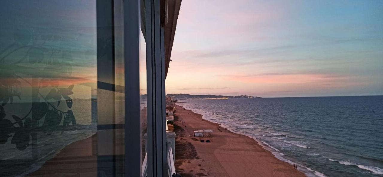 Sunset Room At Front Beach - Habitacion En La Playa Piso Privado Tavernes de Valldigna Dış mekan fotoğraf