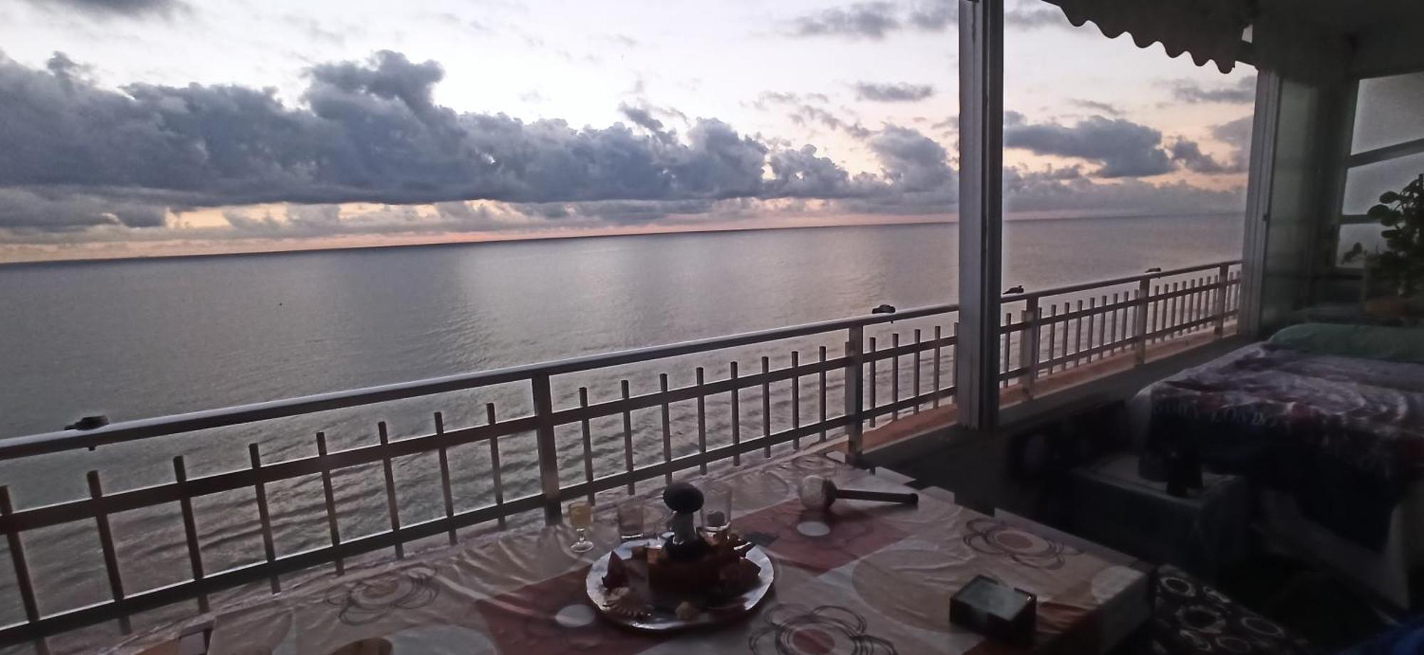 Sunset Room At Front Beach - Habitacion En La Playa Piso Privado Tavernes de Valldigna Dış mekan fotoğraf