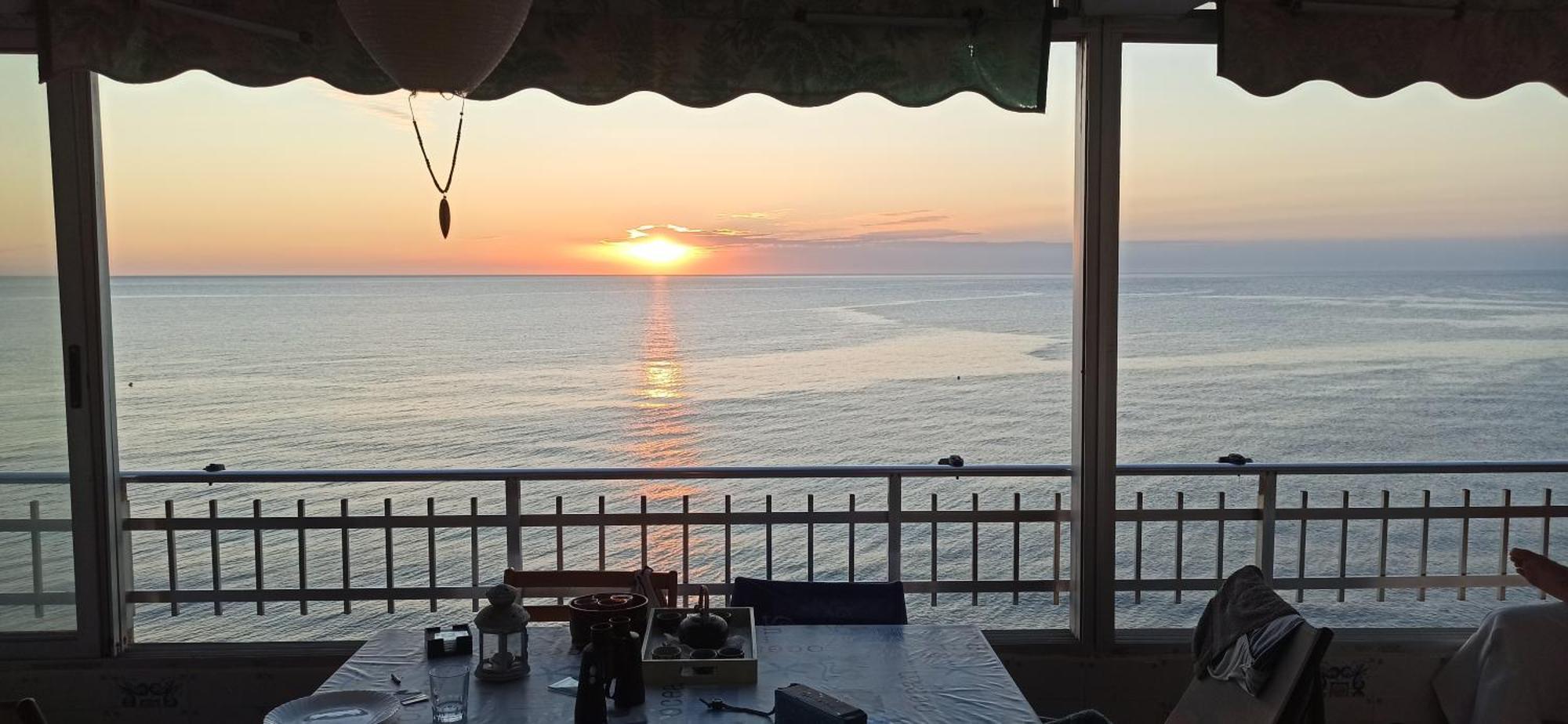 Sunset Room At Front Beach - Habitacion En La Playa Piso Privado Tavernes de Valldigna Dış mekan fotoğraf
